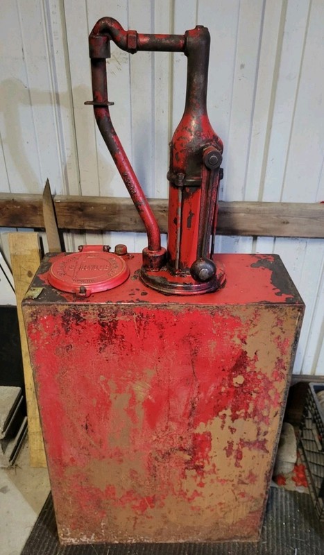  1930's Vintage Stndard Oil Company Service Oil Pump Made In Indiana. 