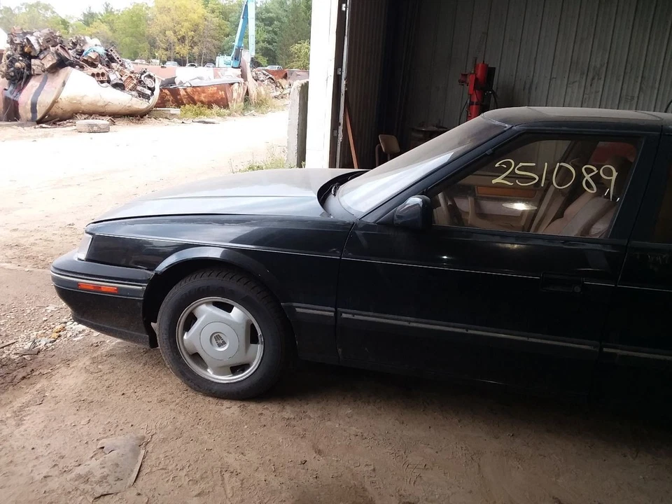 Passenger Right Front Door Fits 87-91 STERLING 2108977 - Image 2 of 4