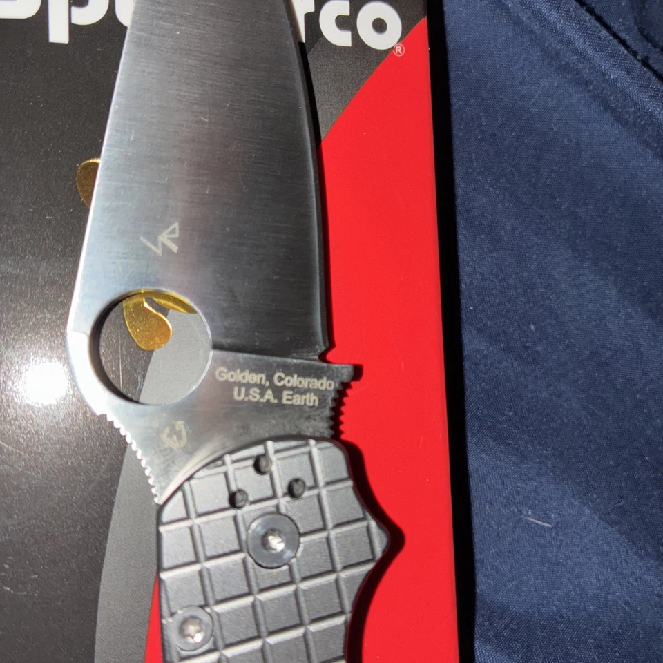 Navaja de bolsillo plegable Spyderco Para Military 2 3,42 pulgadas Foto 3 de 4