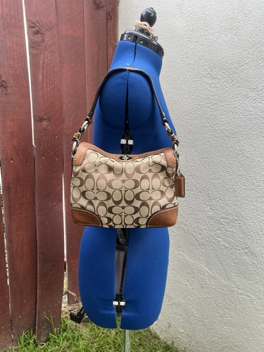 Coach Signature Logo Small Shoulder Bag Zip Closure Detachable Strap Beige/Brown