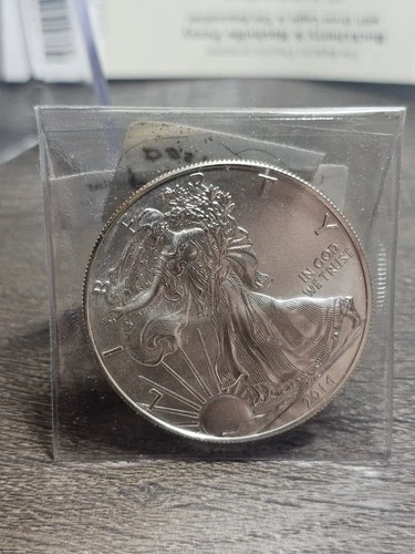2014 WALKING LIBERTY SILVER DOLLAR Uncirculated (2)