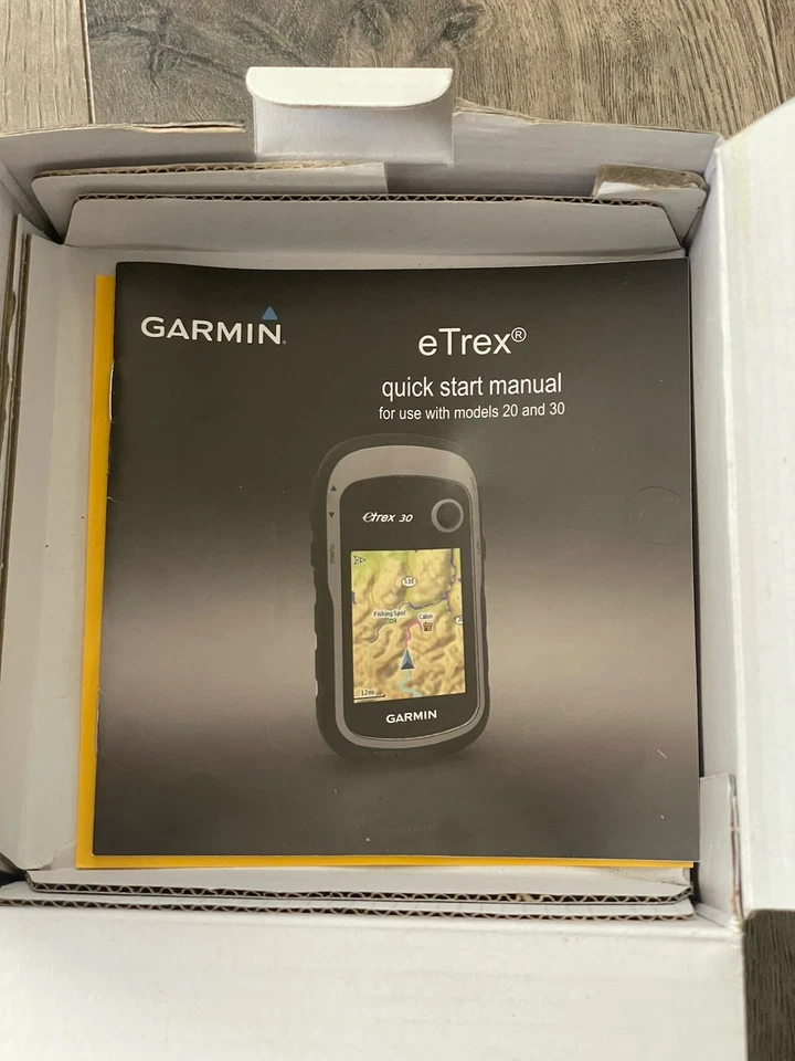 Garmin Etrex 30 gps CIB Complete In Box w/ Manual Bundle - Image 4 of 4