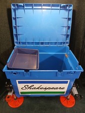 Shakespeare Fishing Box With Octoplus Leg System 2 Mud Feet 3 Brackets & Tray.