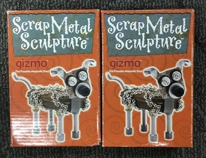 2 Hog Wild Gizmo Scrap Metal Sculpture Posable Magnetic Display Dog Toy Boxes