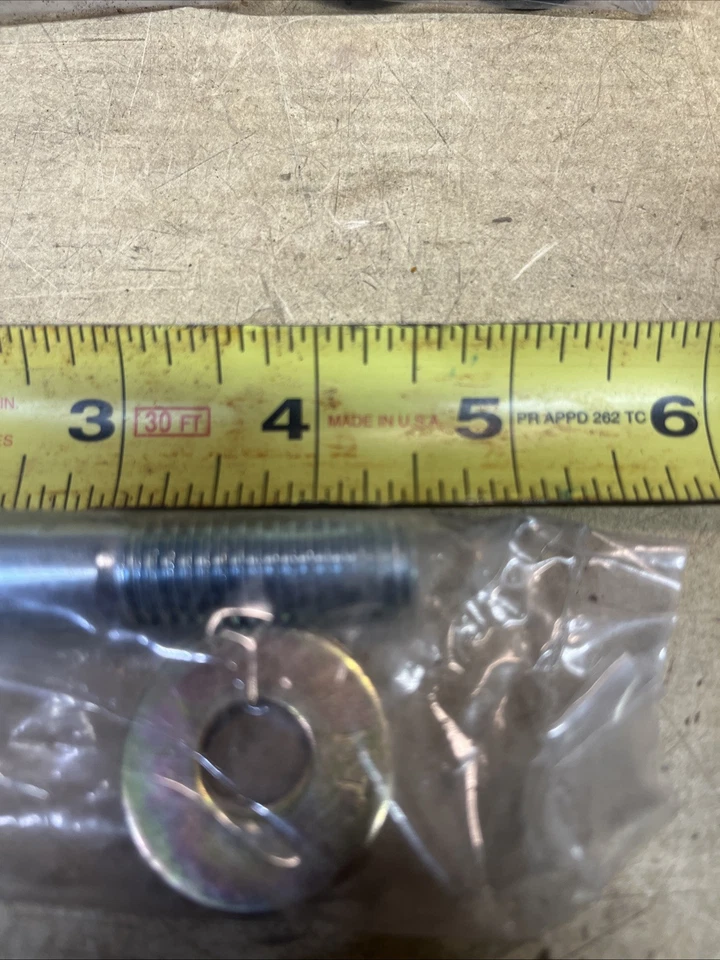 Ford Mustang 1965 1966 hoja delantera resorte pernos de ojo nunca abiertos Foto 4 de 4