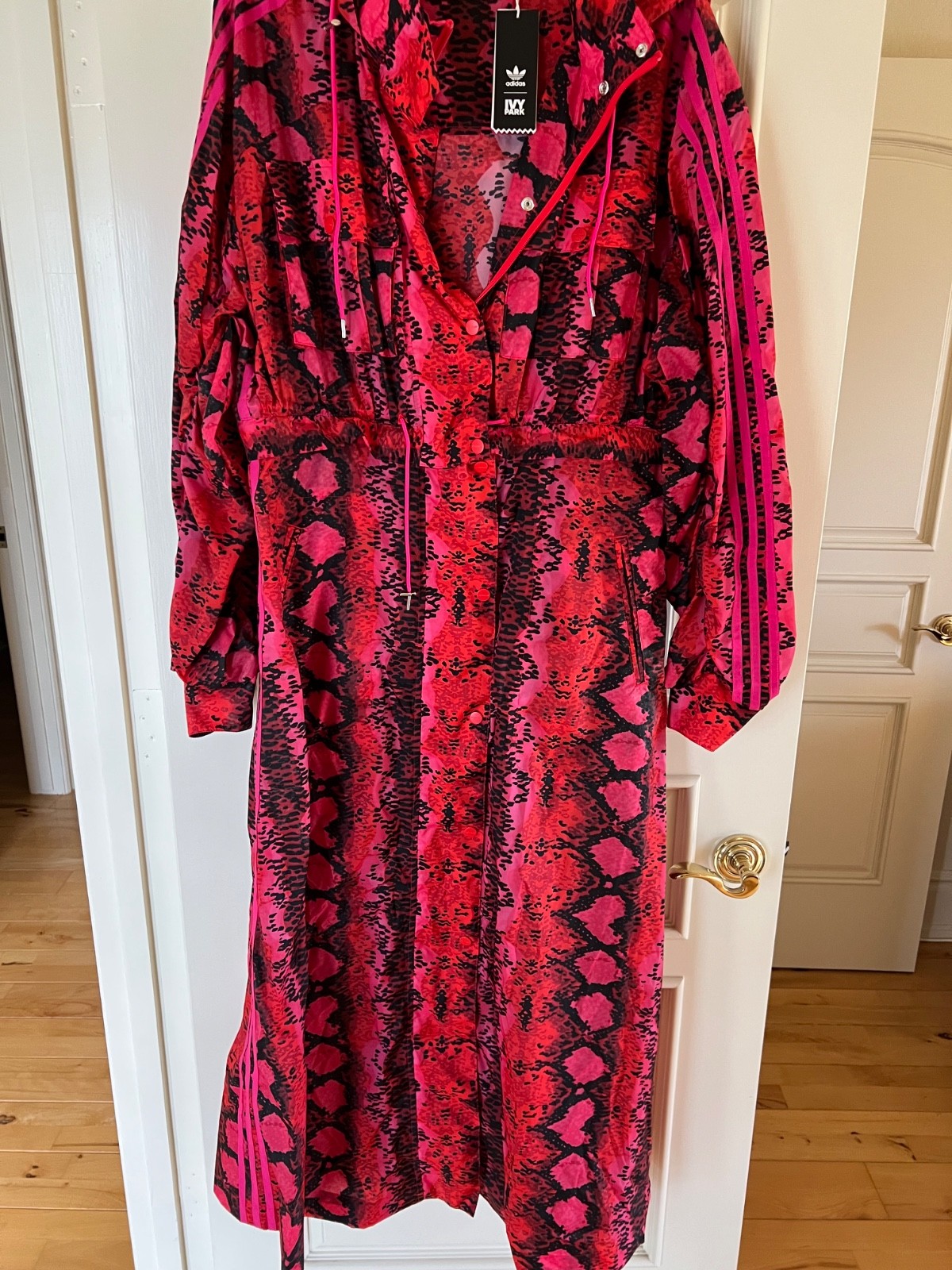 Seller photo, eBay