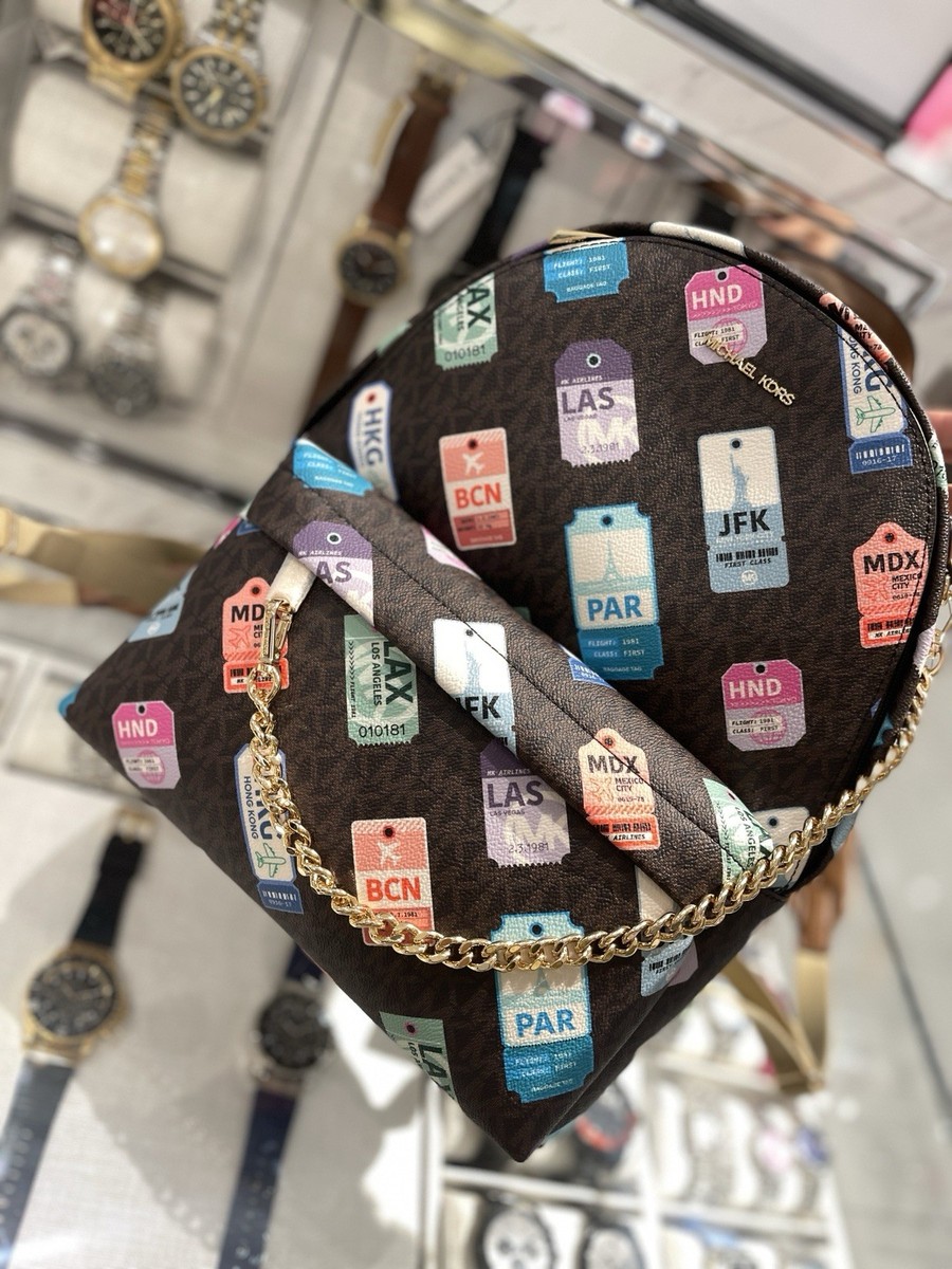 MICHAEL KORS Slater Medium Printed Signature Logo Backpack  display picture 2