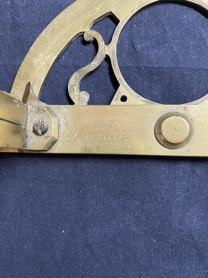 Graphomètre à Pinnules du XVIIIème siècle signé Bernier à Paris - Photo 2/4