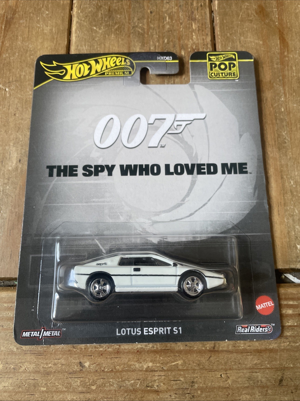 Hot Wheels Premium Pop Culture The Spy Who Loved Me 007 Lotus Esprit S1 Diecast