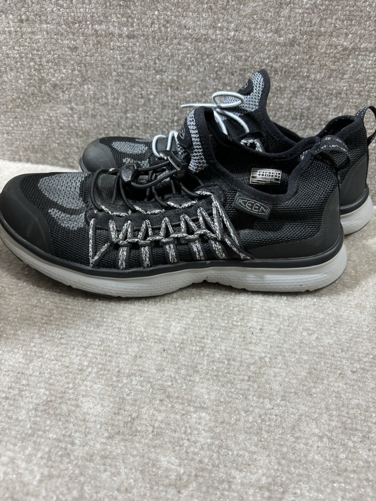 Keen Uneek Exo 1018771 scarpe sportive outdoor nero grigio donna 9