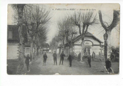 40 Parentis En Born Avenue De La Gare