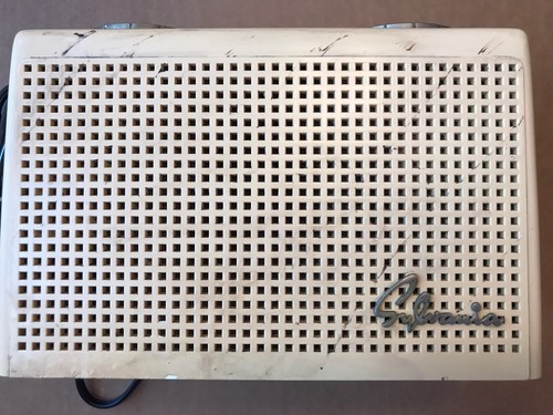 Antica radio a valvole Sylvania modello ultra raro 433 - Foto 3 di 17