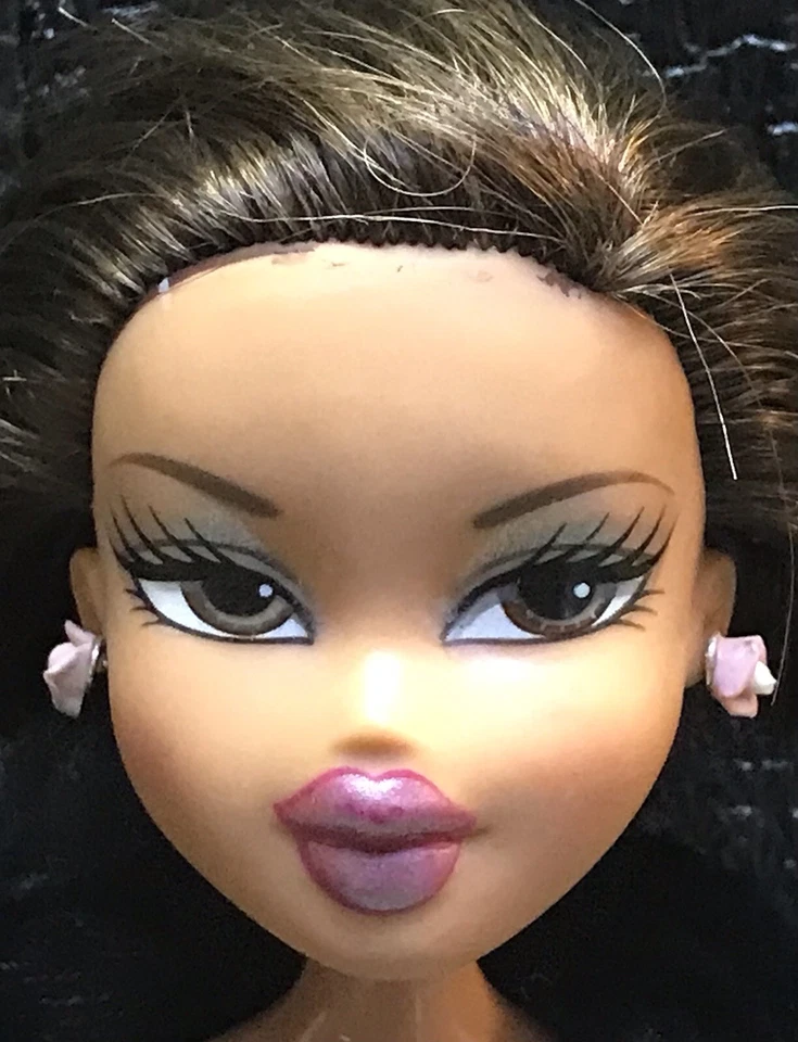 MUÑECA BRATZ 10”, NONA, 2ª EDICIÓN, PANTALONES Y CINTURÓN ORIGINALES, COMBO TRAJE BRATZ, 2005! Foto 2 de 4