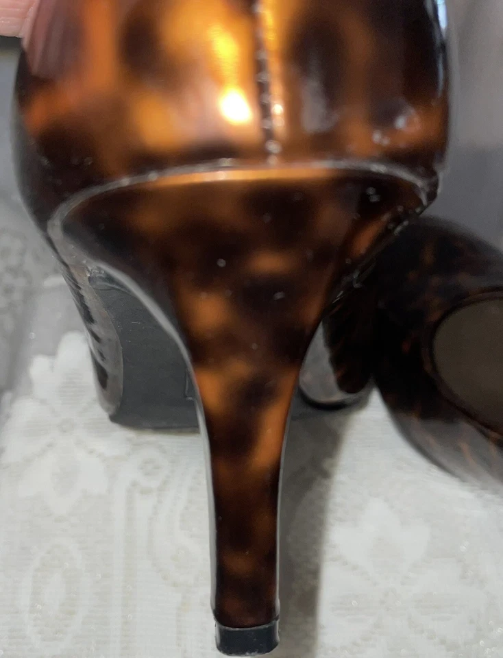 Comfort Plus by Predictions talla 7 estilo stiletto tacones altos estampado leopardo descolorido Foto 4 de 4