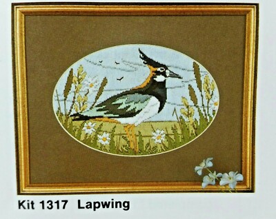 kit Twilleys of Stamford 1317 LAPWING bird oval needlepoint UK New Complete