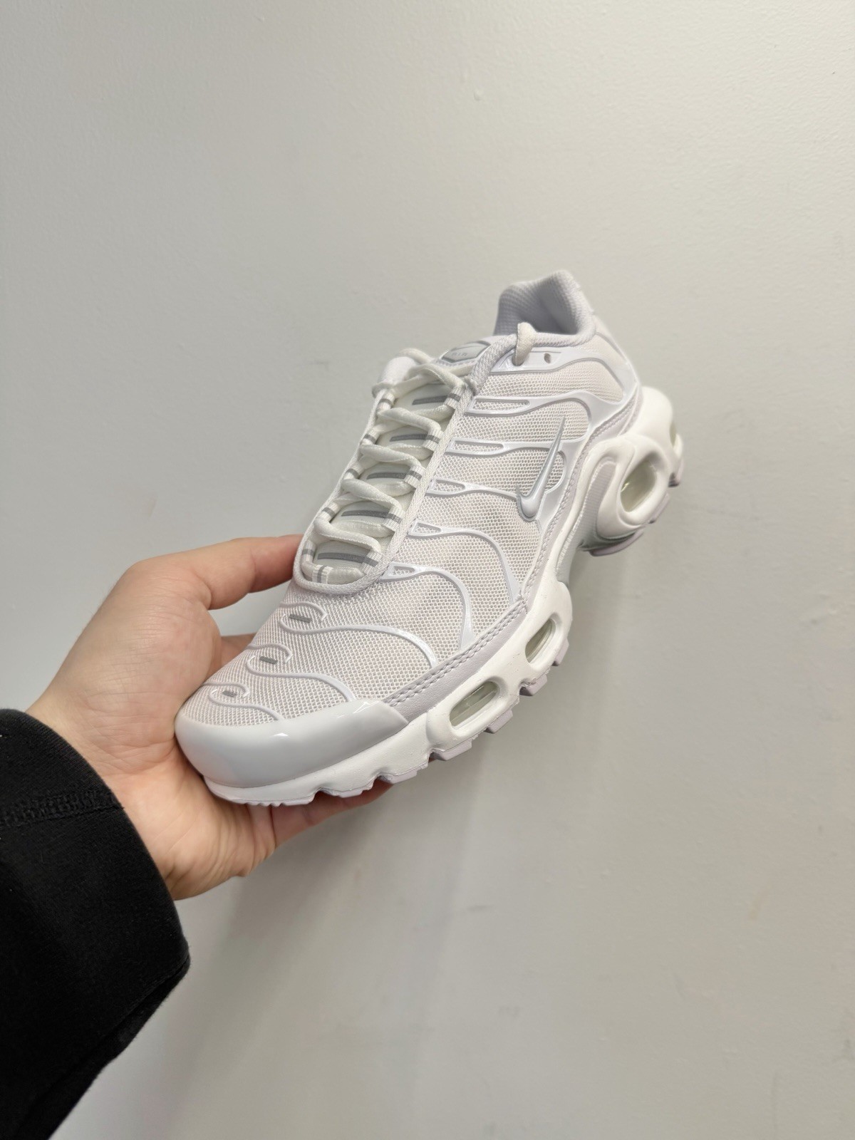Nike Air Max Plus White-Pure Platinum DM2362-100 Women’s Size 6.5