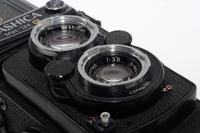 Yashica Mat-124G TLR Medium Format Film Camera. 80mm f3.5 Lens