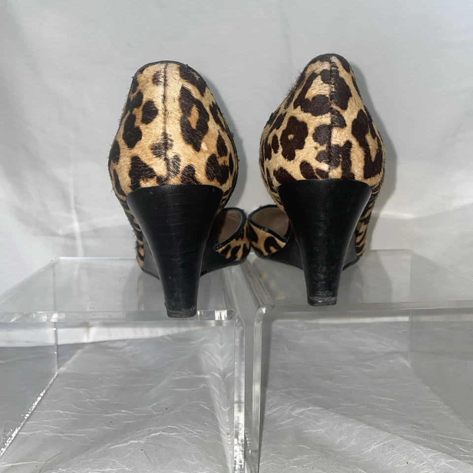 Zapatos de salón Franco Sarto Felice2 cuero pelo de becerro cuña talla 7 leopardo ligeramente usados Foto 4 de 4