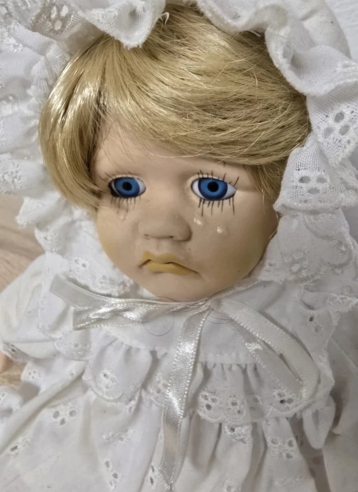 Artist doll, porcelain doll, porcelain head, 25 cm, collector's item,... - Image 3 of 4