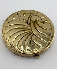 Vintage compact by Columbia Fifth Ave round compact