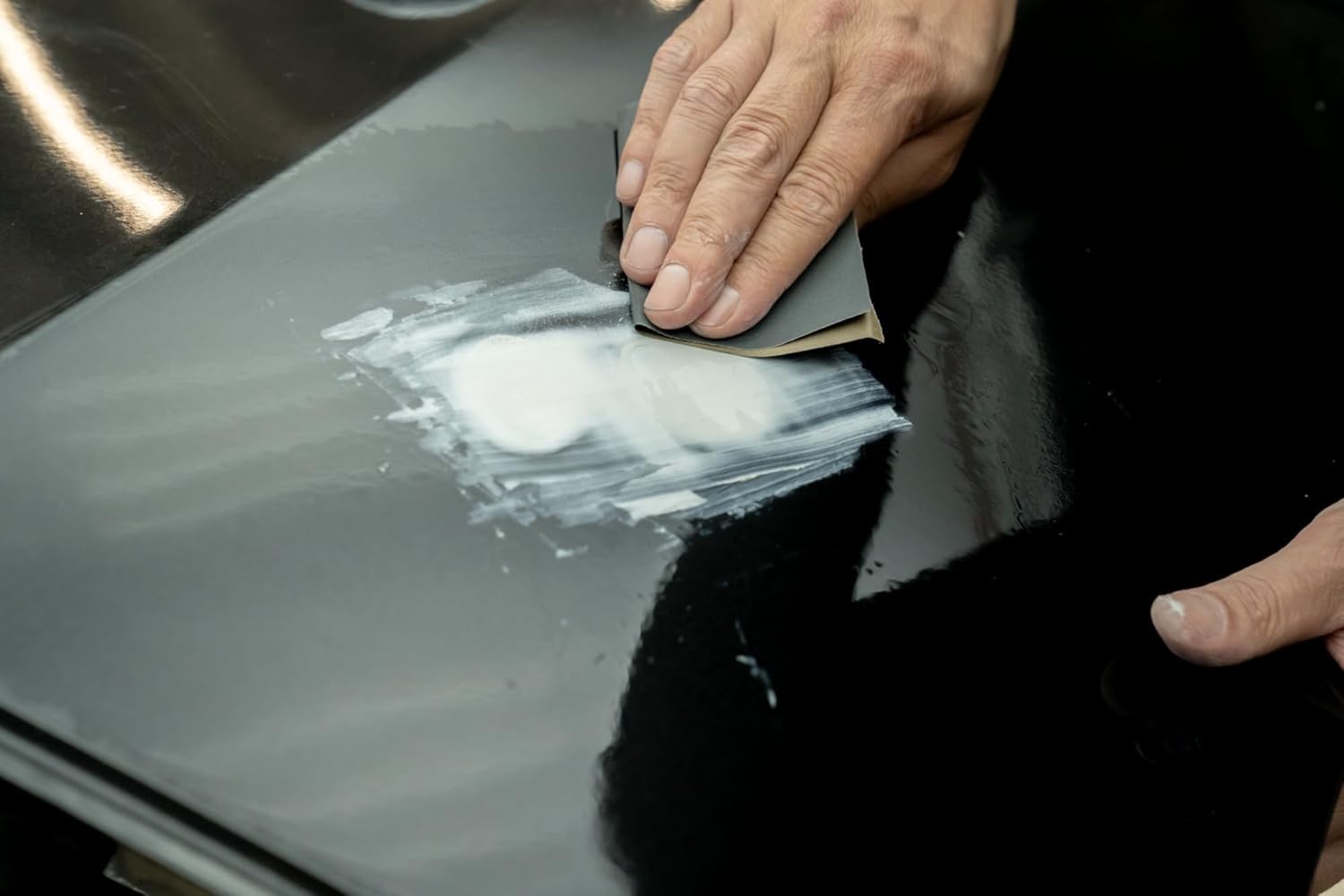 NIGRIN Performance Fine Filler, Cures Without Cracking, Smoothes Scratches and U image 2