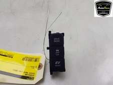 SWITCH SWITCH TOYOTA YARIS IV (P21/PA1/PH1) 2021 M81303