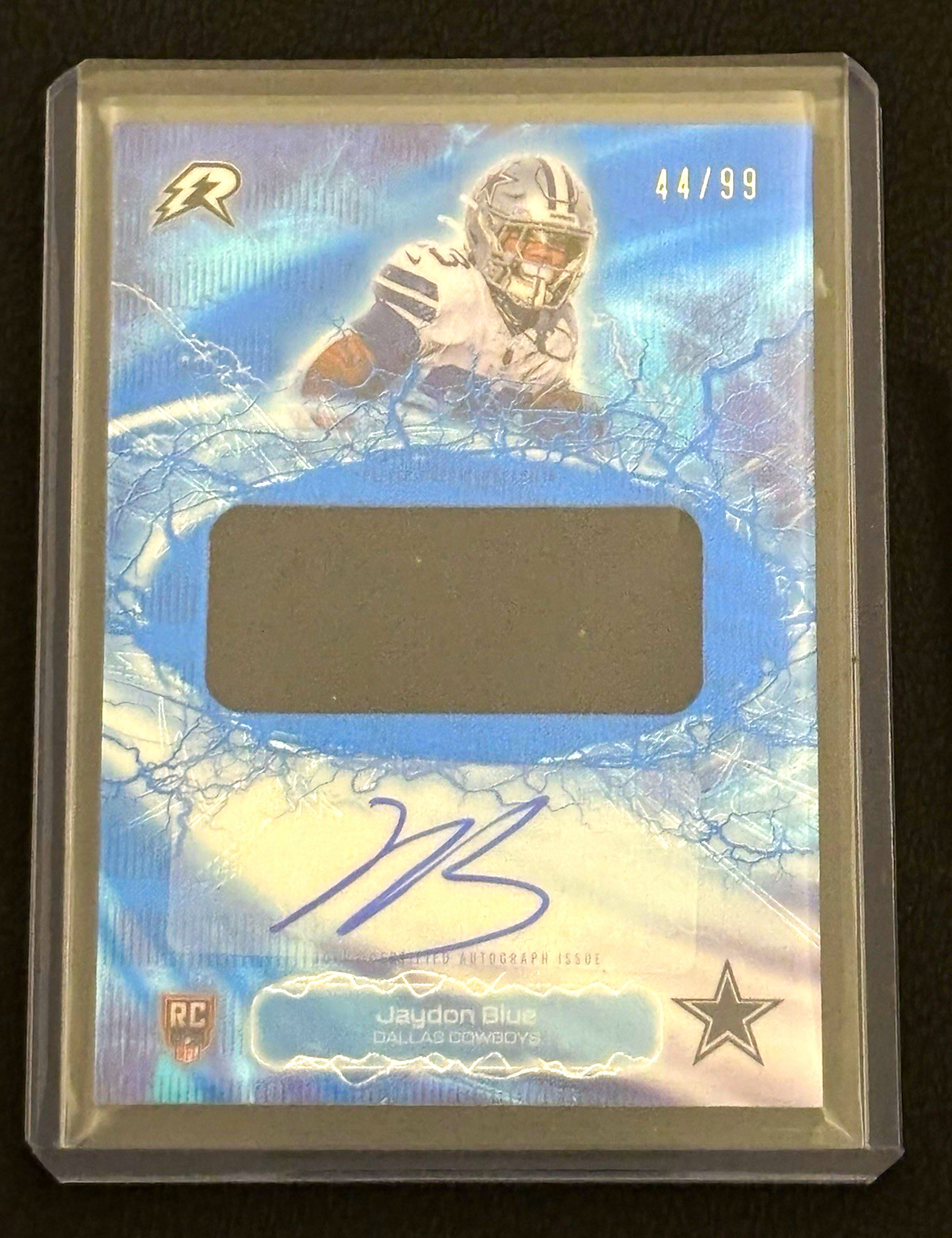 Jaydon Blue 2025 Topps Resurgence Radial Rookie Relic Autographs #RRAJB Blue Surge