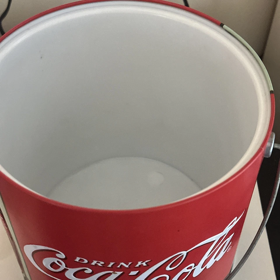 Coke Coca-Cola Tin Ice Bucket Plastic Lined With Lid - Image 3 of 4