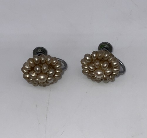 Vintage White Earrings Clip On and Screw Back 4 Sets - Picture 7 of 7