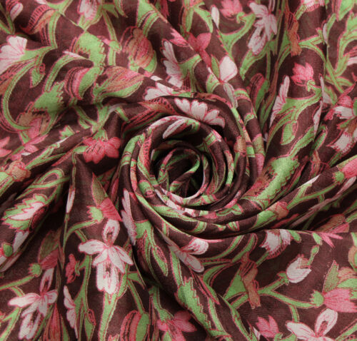 Tela artesanal floral estampada en seda marrón 100 % pura Georgette de colección Sushila - Imagen 1 de 9