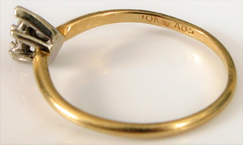 VINTAGE DESIGNER SIGNED 10K YELLOW GOLD 1/20 CT MARQUISE DIAMOND COCKTAIL RING ! - Picture 3 of 6