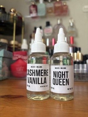 Wolves + Willows Body Oil 2 Pack Cashmere Vanilla & Night Queen 2 oz Each