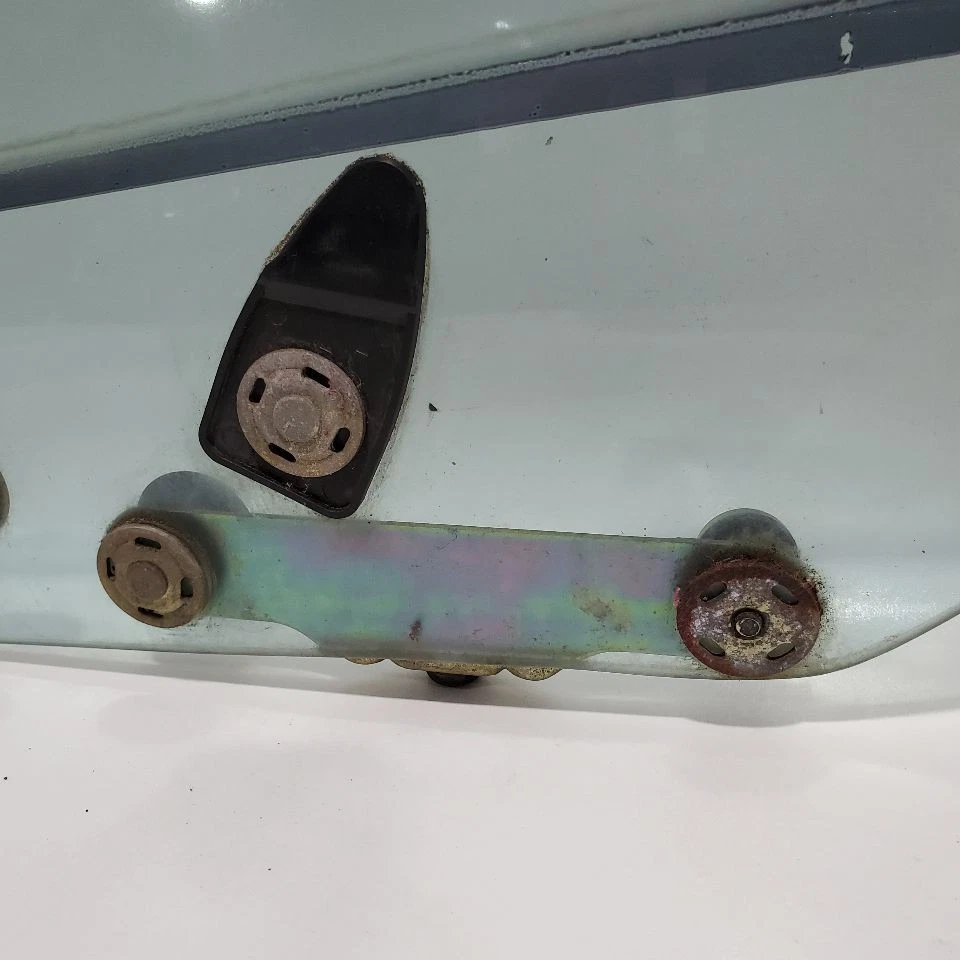 1991 1999 Mitsubishi 3000GT OEM Front Left Door Glass - Image 3 of 4