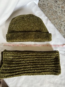 New Crocheted HAT / SCARF SET - FREE US SHIPPING
