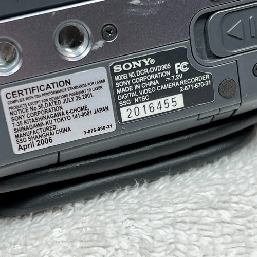 Sony Handycam DCR-DVD305 Compact DVD-RW Camcorder With Battery *Untested* - Picture 10 of 14