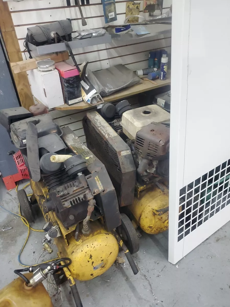 DEWALT DXCM201 2HP 120V Piston Air Compressor