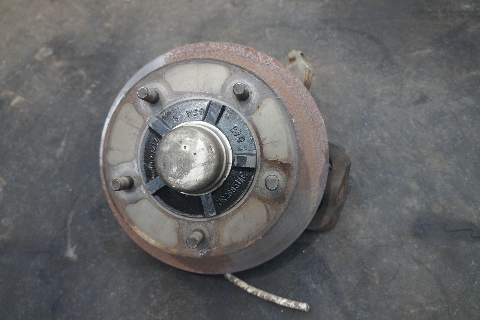 Front Left Spindle Knuckle Hub Wheel Bearing Rotor OEM Bentley Turbo R 1991