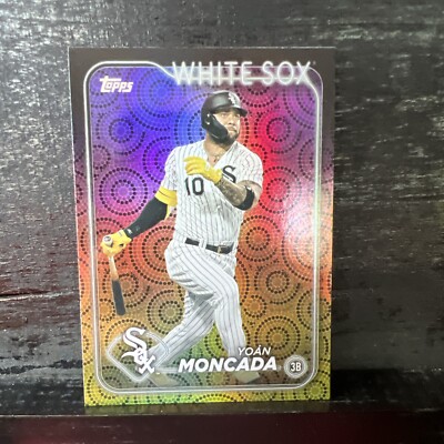 2024 Topps Series 2 Yoan Moncada Holiday Firework Foil Parallel #554