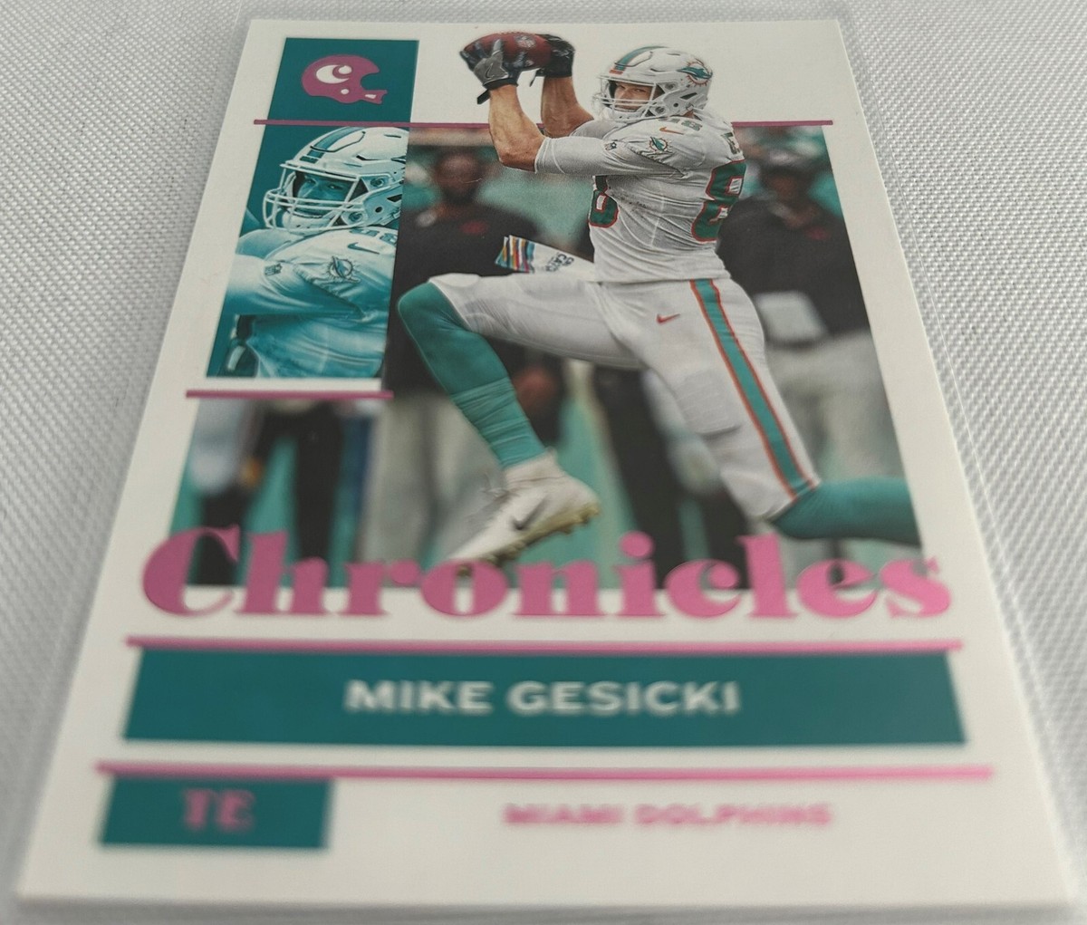 2021 Panini Chronicles Football Mike Gesicki Miami Dolphins Pink