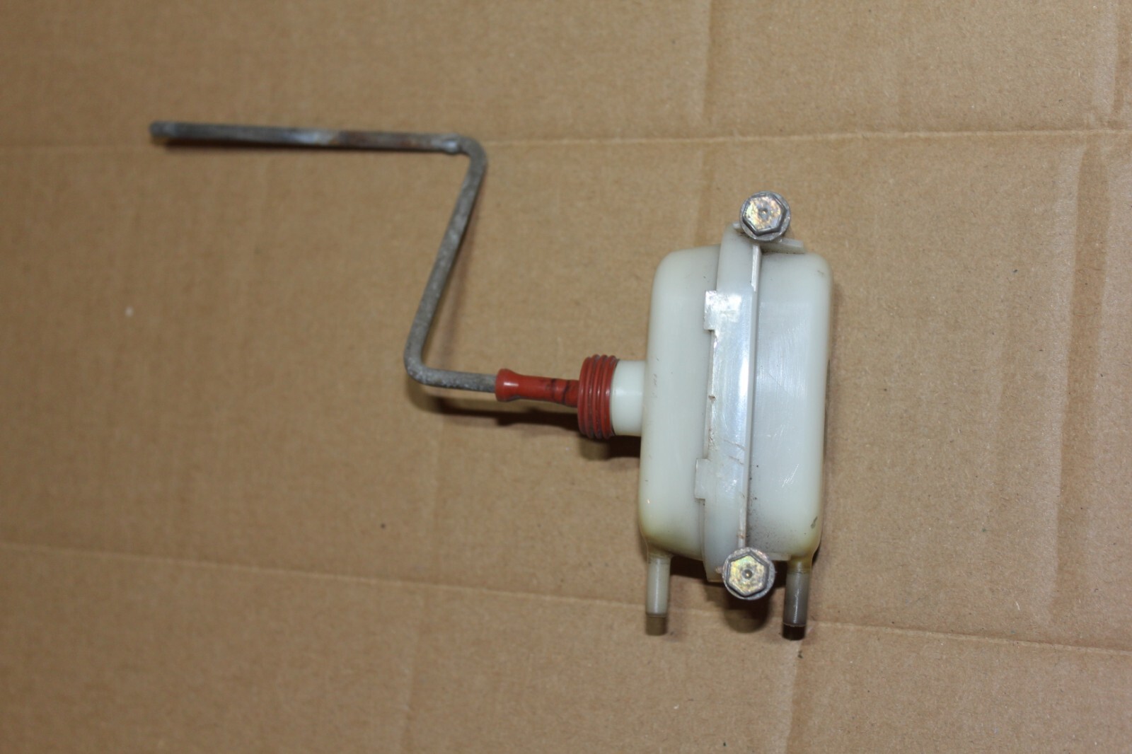 GENUINE MERCEDESBENZ MB W123 FUEL FILLER FLAP VACUUM ACTUATOR CENTRAL