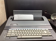 Smith Corona Deville 125 Spell Right II Typewriter thumbnail