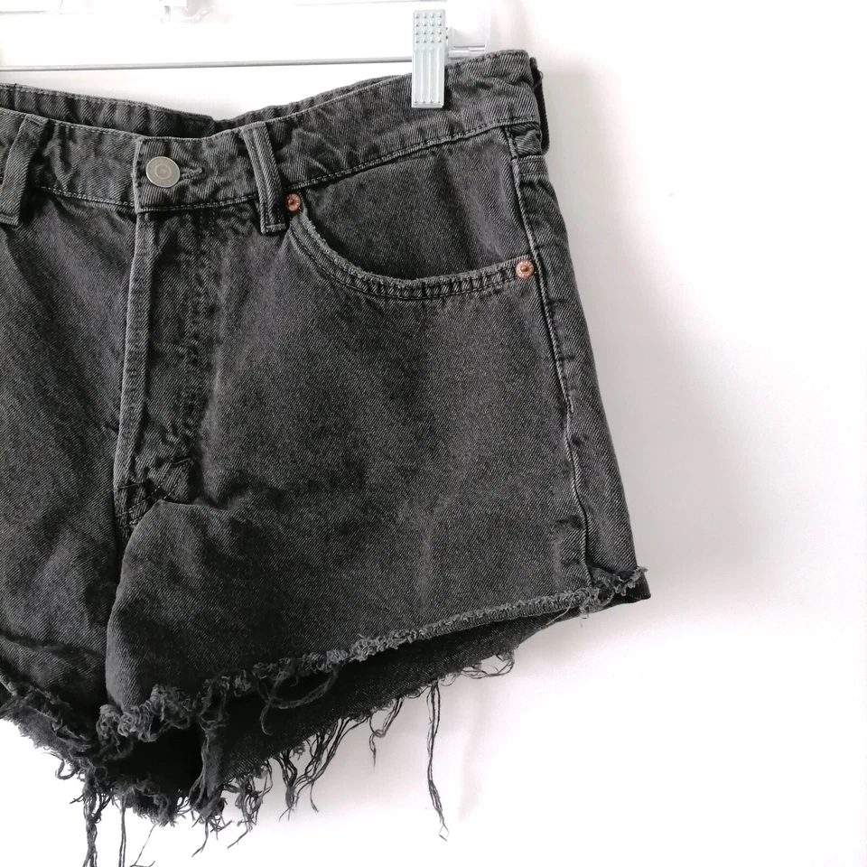 Pantalones Cortos H&M Vintage Mujer Gris Carbón Denim Cintura Alta Corte Talla 10 Foto 2 de 4