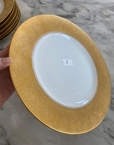 Bavaria Hutschenreuther Selb 10 3/4” Dinner Plates - 8 - Picture 10 of 24