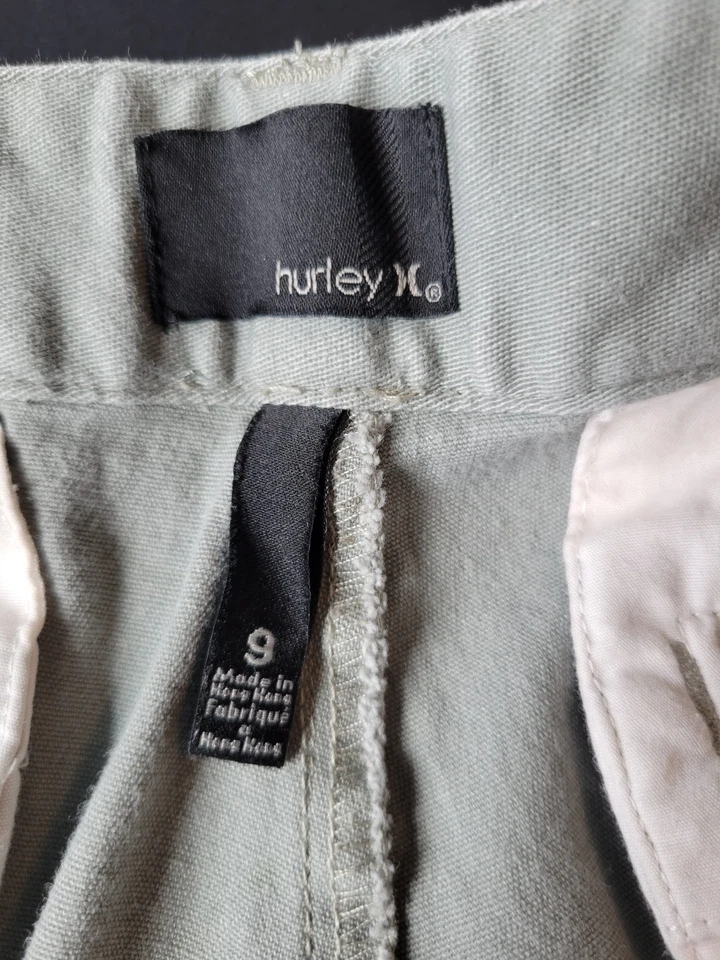 Hurley Mujer Pantalones Cortos Talla 9 Hasta la Rodilla Bolsillos Laterales Bolsillos Traseros Verde Cremallera Foto 2 de 4