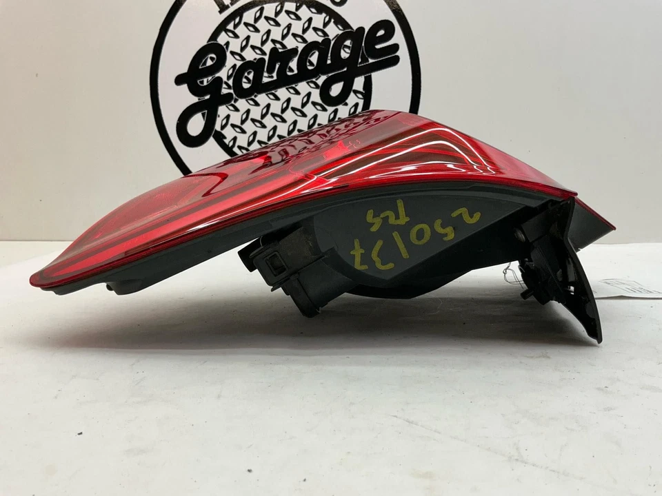 Tail Light Assembly BMW 335I GT Right 14 15 16 qtr pnl mnted Foto 3 de 4