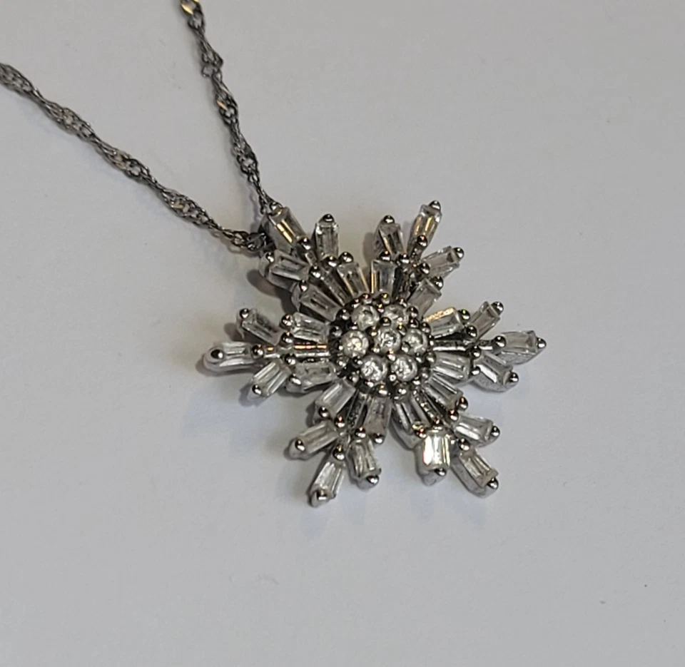 Collar colgante de gemas de circonita cúbica blanca copo de nieve de plata esterlina Ralph Lauren para mujer de 18" Foto 2 de 4