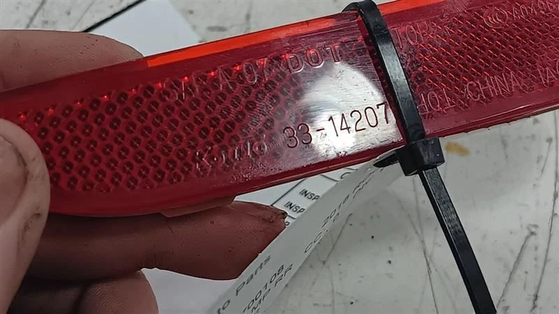 Luz de señalización trasera Nissan Rogue 2014 2015 2016 2017 Foto 2 de 4