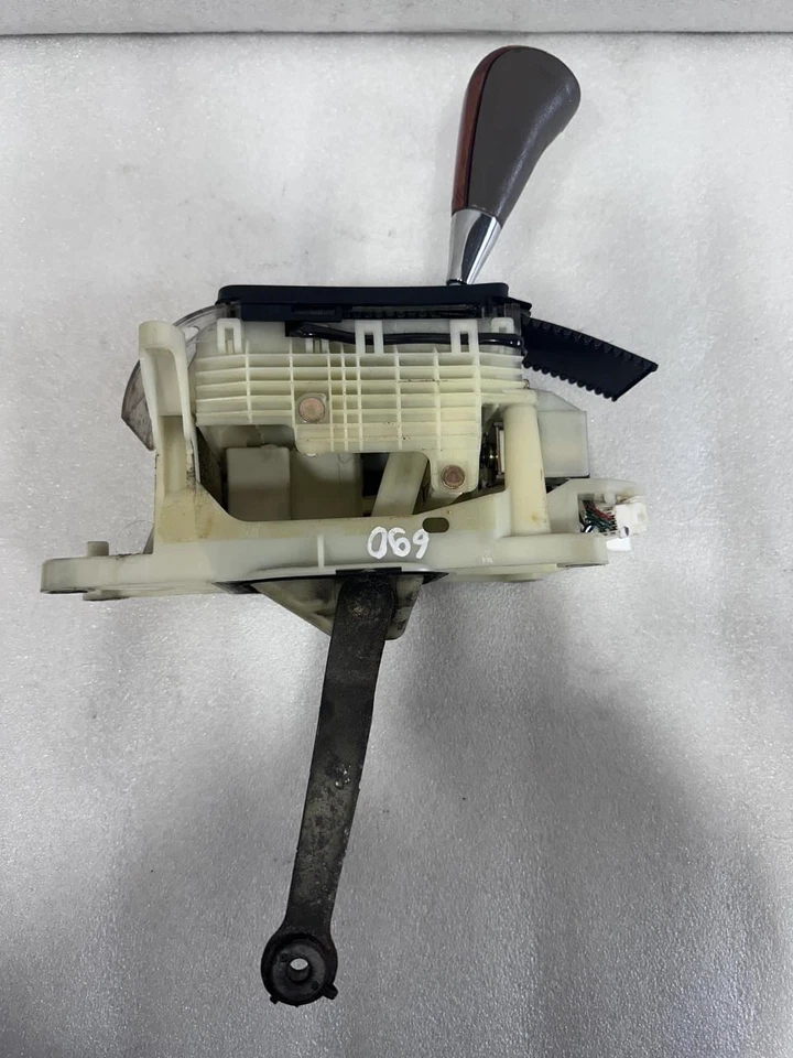 1998 1999 2000 LEXUS LS400 FLOOR GEAR SHIFTER WITH WOOD KNOB BEIGE LF03 - Image 3 of 4