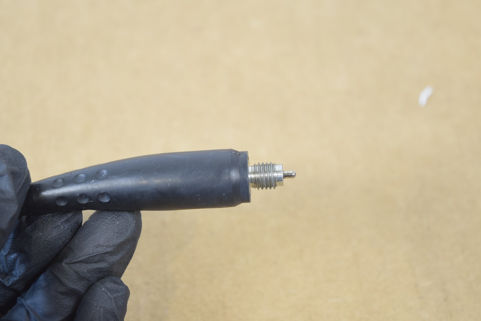 Harris M/A-COM P7200 800MHz Portable Radio Antenna Long Flexible Whip Used