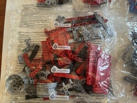 LEGO 42029 TECHNIC Customized Pick-Up Truck 2-in-1 Retired model New damaged box